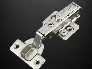 3D UNIHOPPER HUTTON с рег. доводчиком накладная, 45 мм НИКЕЛЬ с дек.накладкой